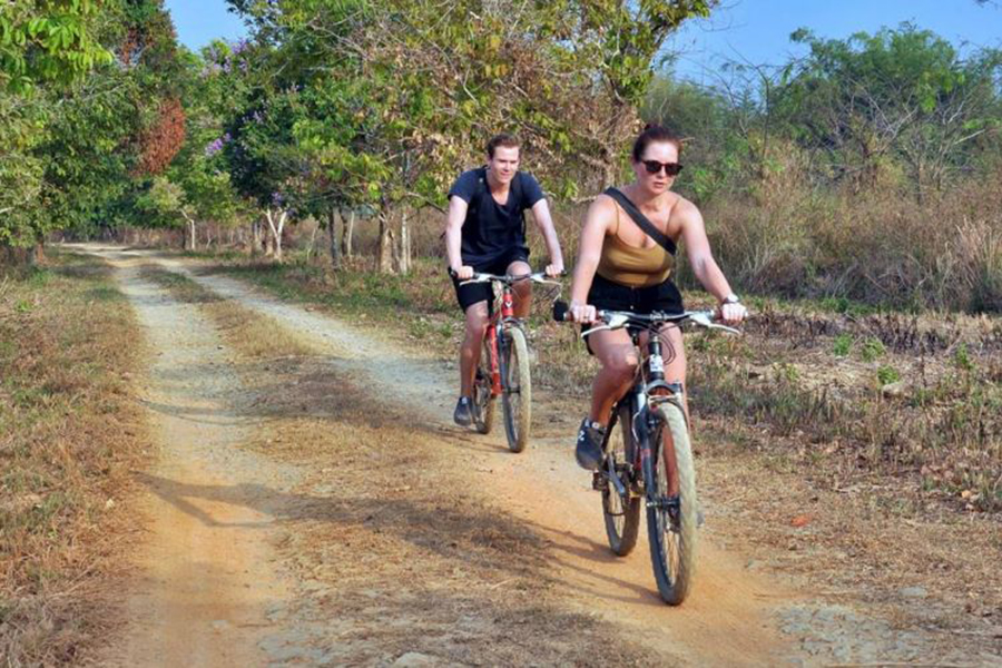 Vietnam Heritage Routes & Cycling Vacation on the Central Coast 15 Days